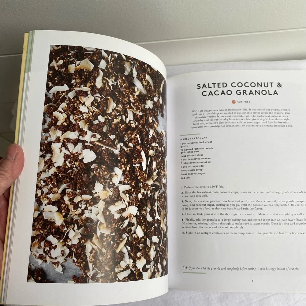 Deliciously Ella Quick & Easy Plant Based Deliciousness Over 100 Vegan Recipies - Picture 17 of 17